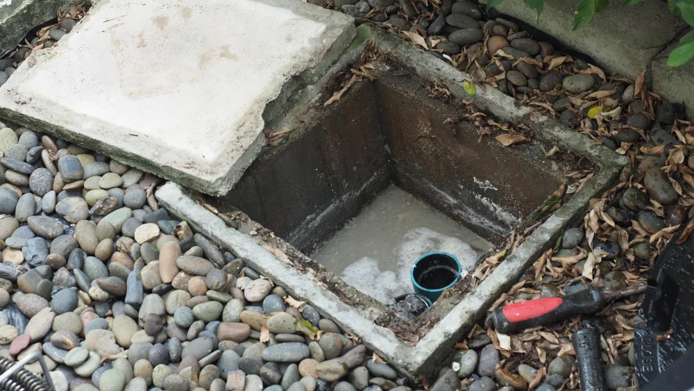 Sewer repair and drain cleaning in Altona